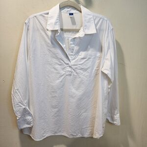 Old Navy Classic White Collared Maternity  Shirt Size M